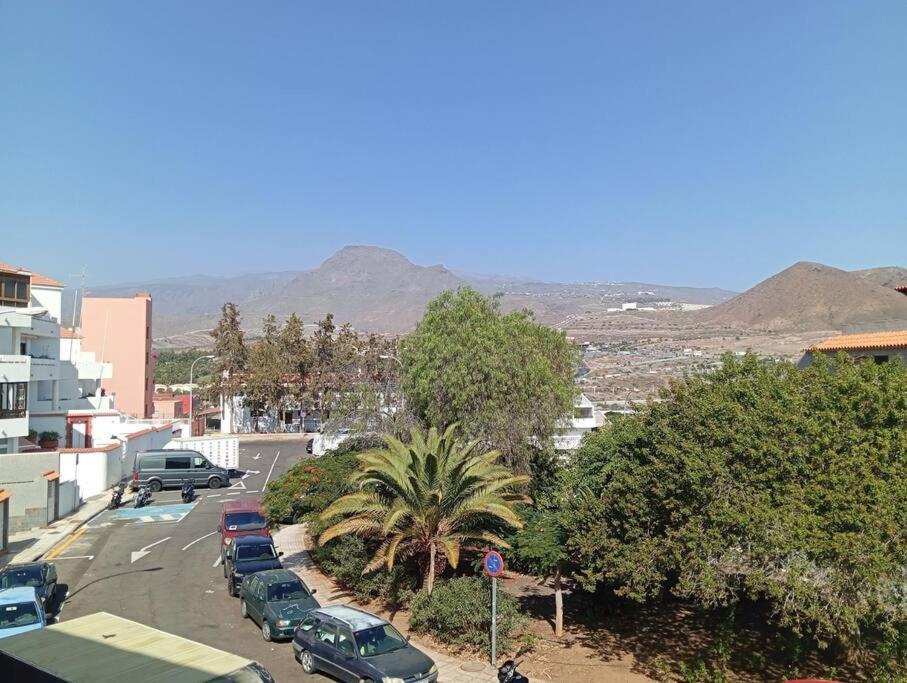 Muy Bonito Piso En Los Cristianos Centro Exterior photo